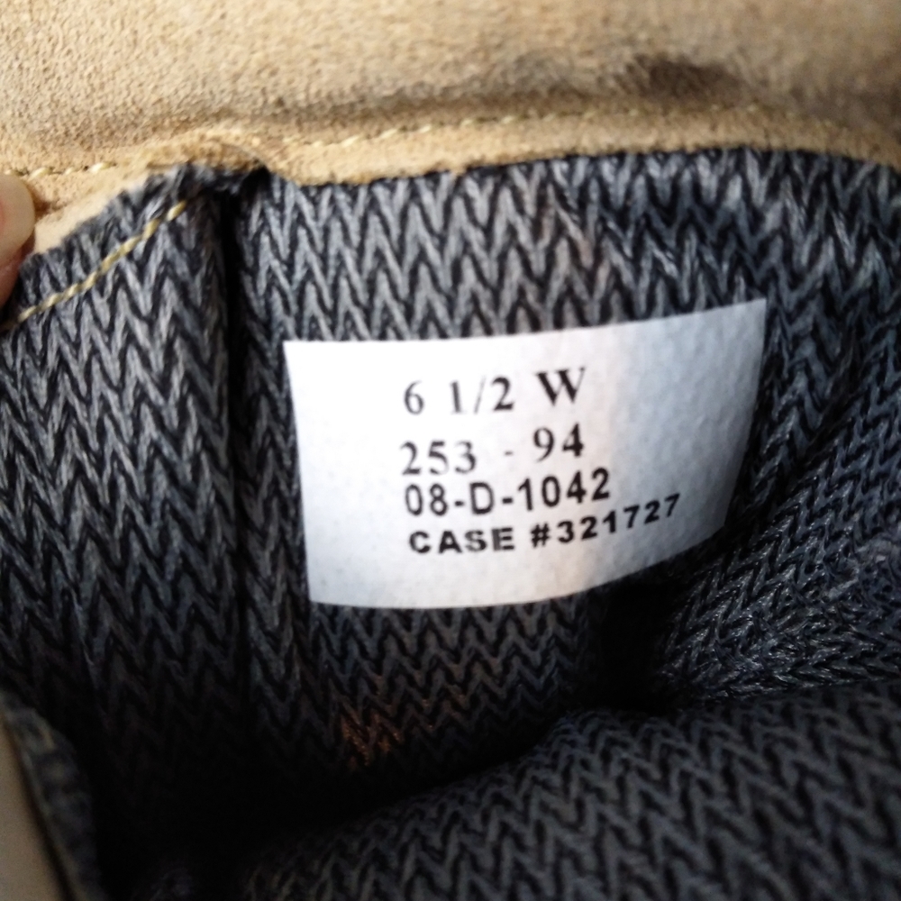 NWOT Army boots - Picture 6 of 6